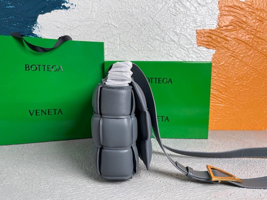 Bottega Veneta BV 20206 Padded Cassette 591970 Dark Grey Gold