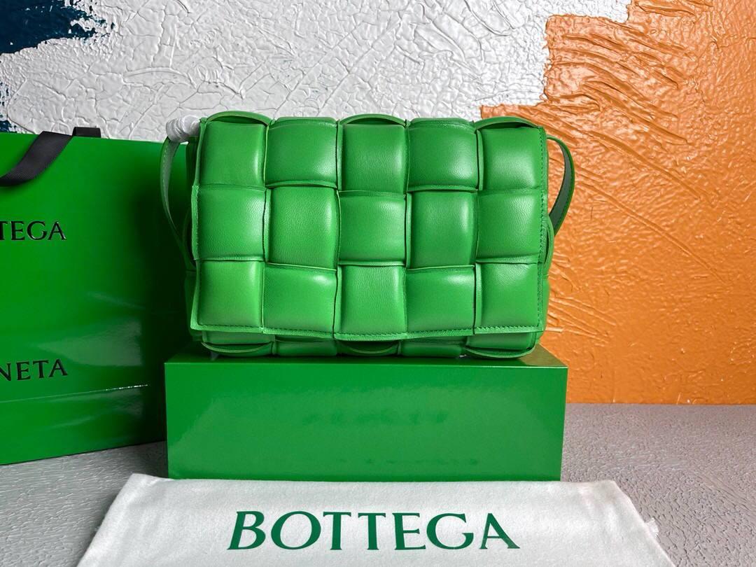 Bottega Veneta BV 20206 Padded Cassette 591970 Light Green Gold