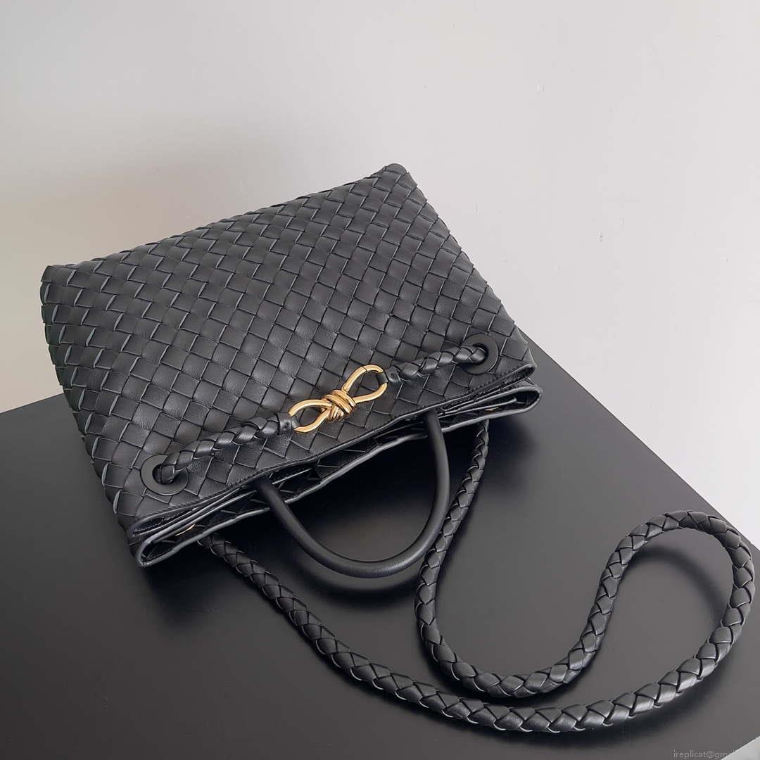 Bottega Veneta BV 743572 Medium Andiamo Black