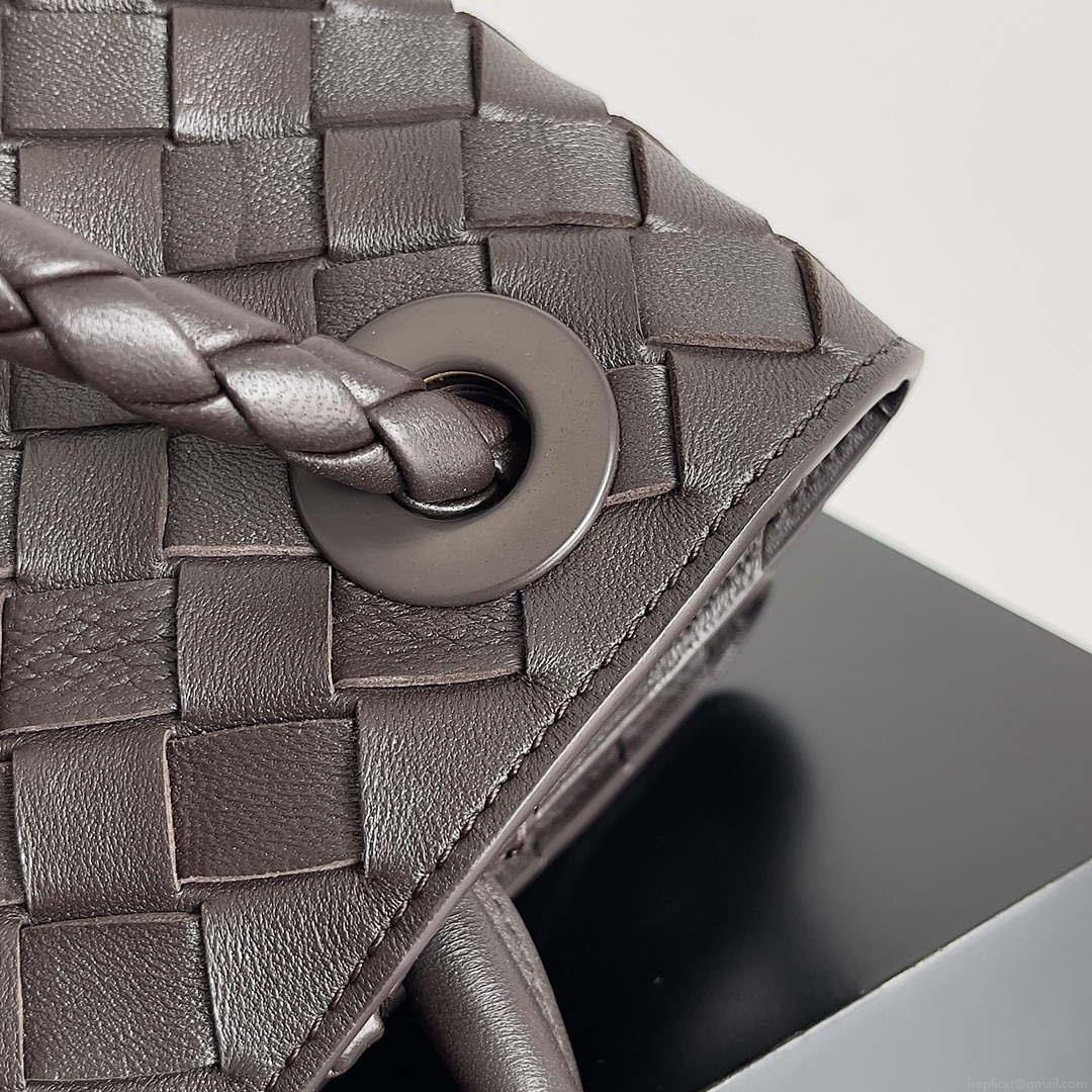 Bottega Veneta BV 743572 Medium Andiamo Drak Brown