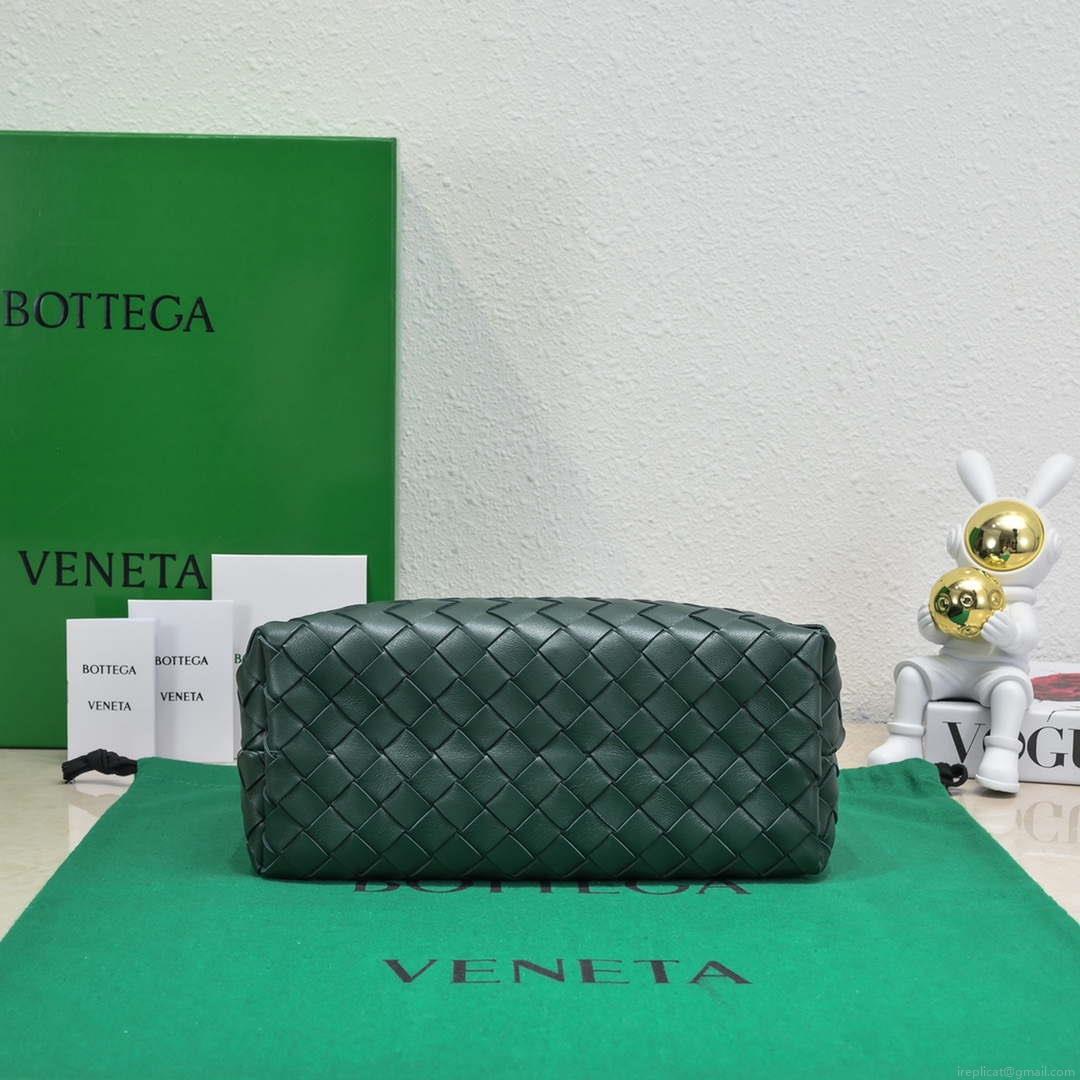 Bottega Veneta BV 743572 Medium Andiamo Dark Green