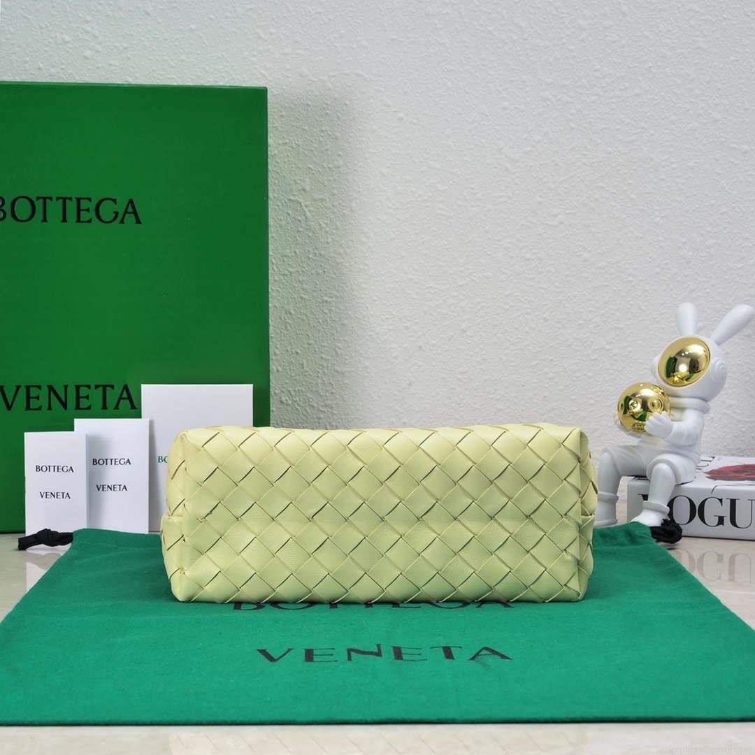 Bottega Veneta BV 743568 Small Andiamo Yellow