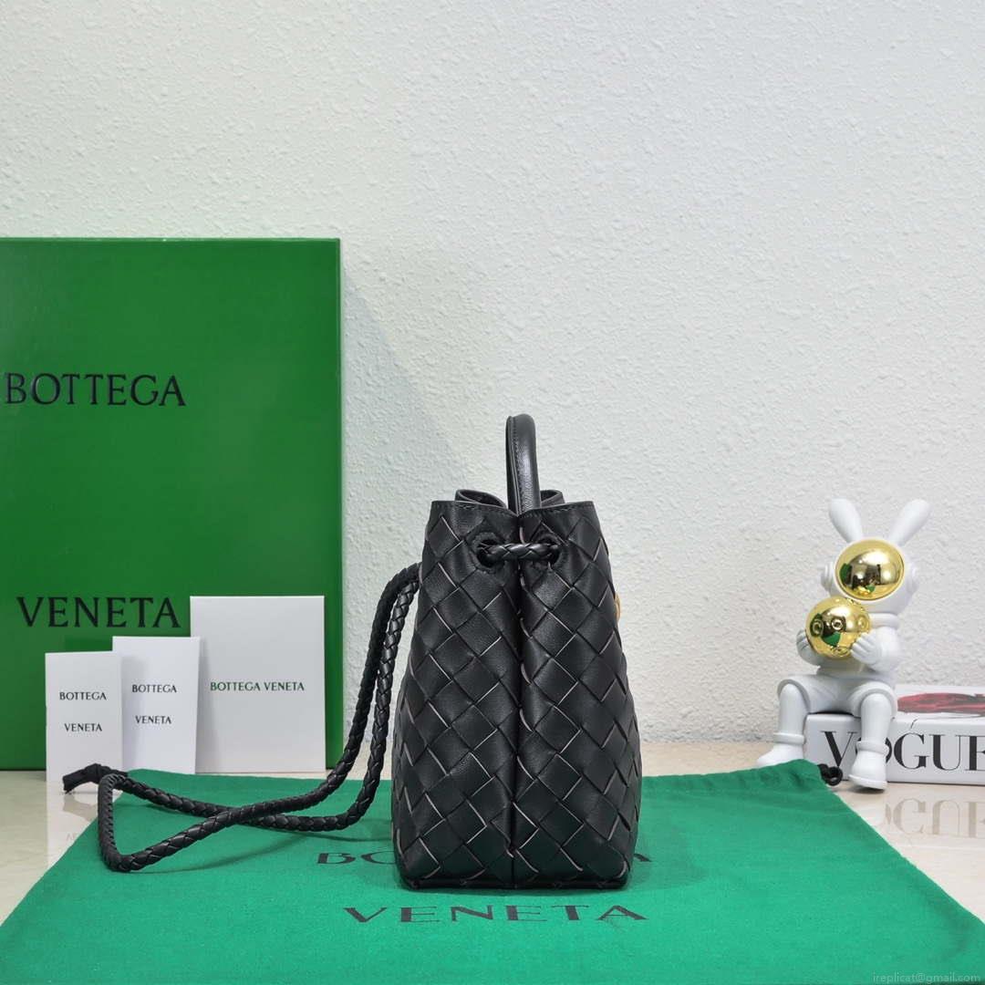 Bottega Veneta BV 743568 Small Andiamo Black