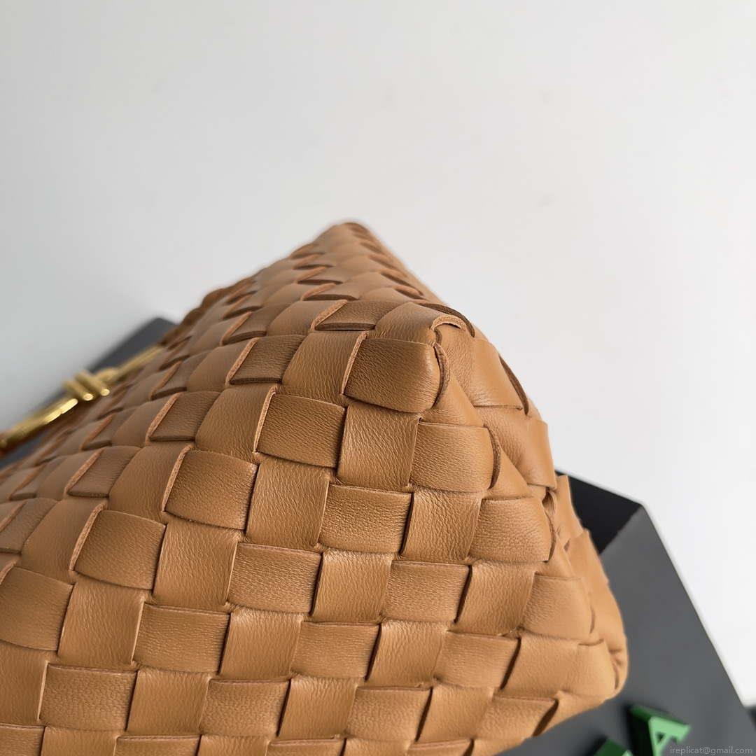 Bottega Veneta BV 743568 Small Andiamo Ligth Brown