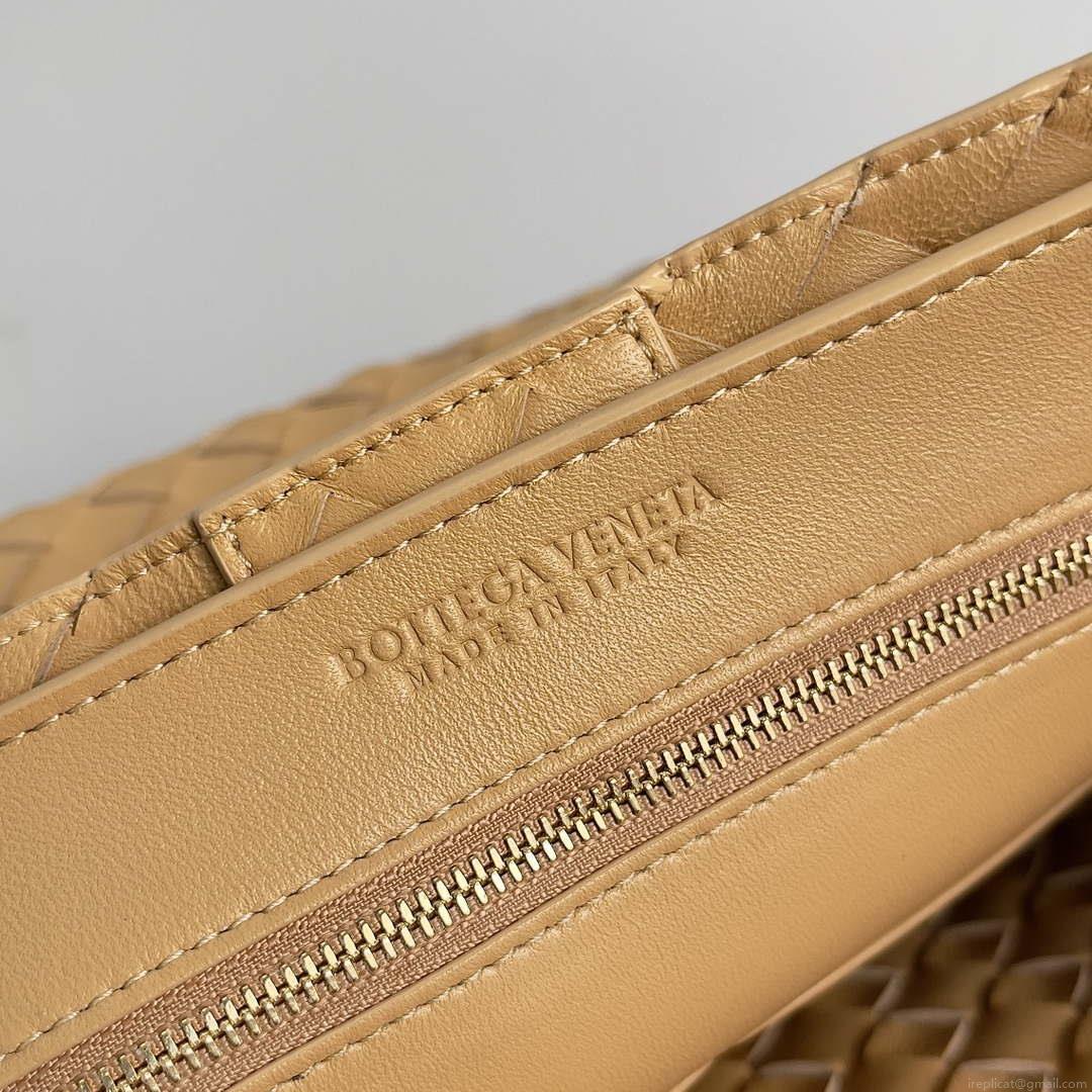 Bottega Veneta BV 743572 Medium Andiamo Light Brown