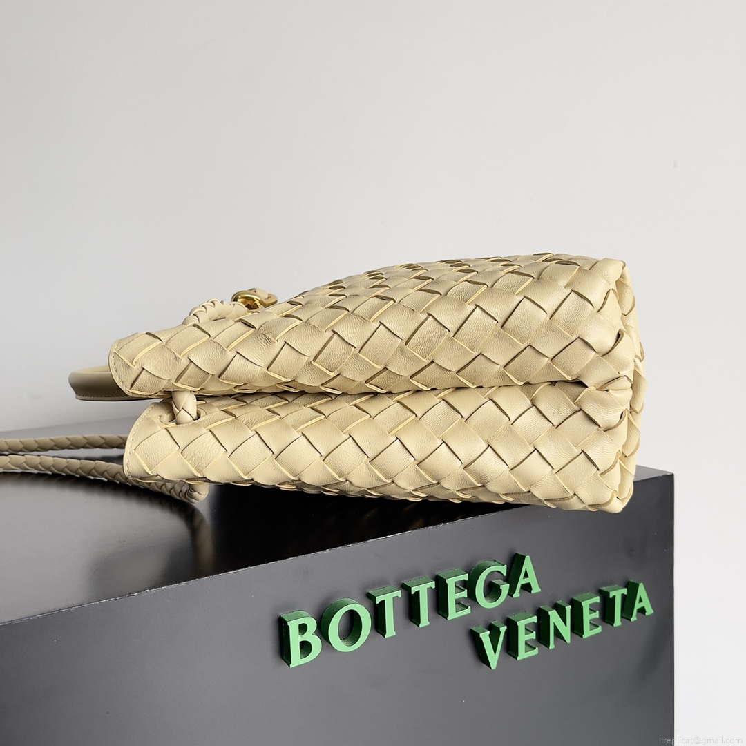 Bottega Veneta BV 743572 Medium Andiamo Apricot