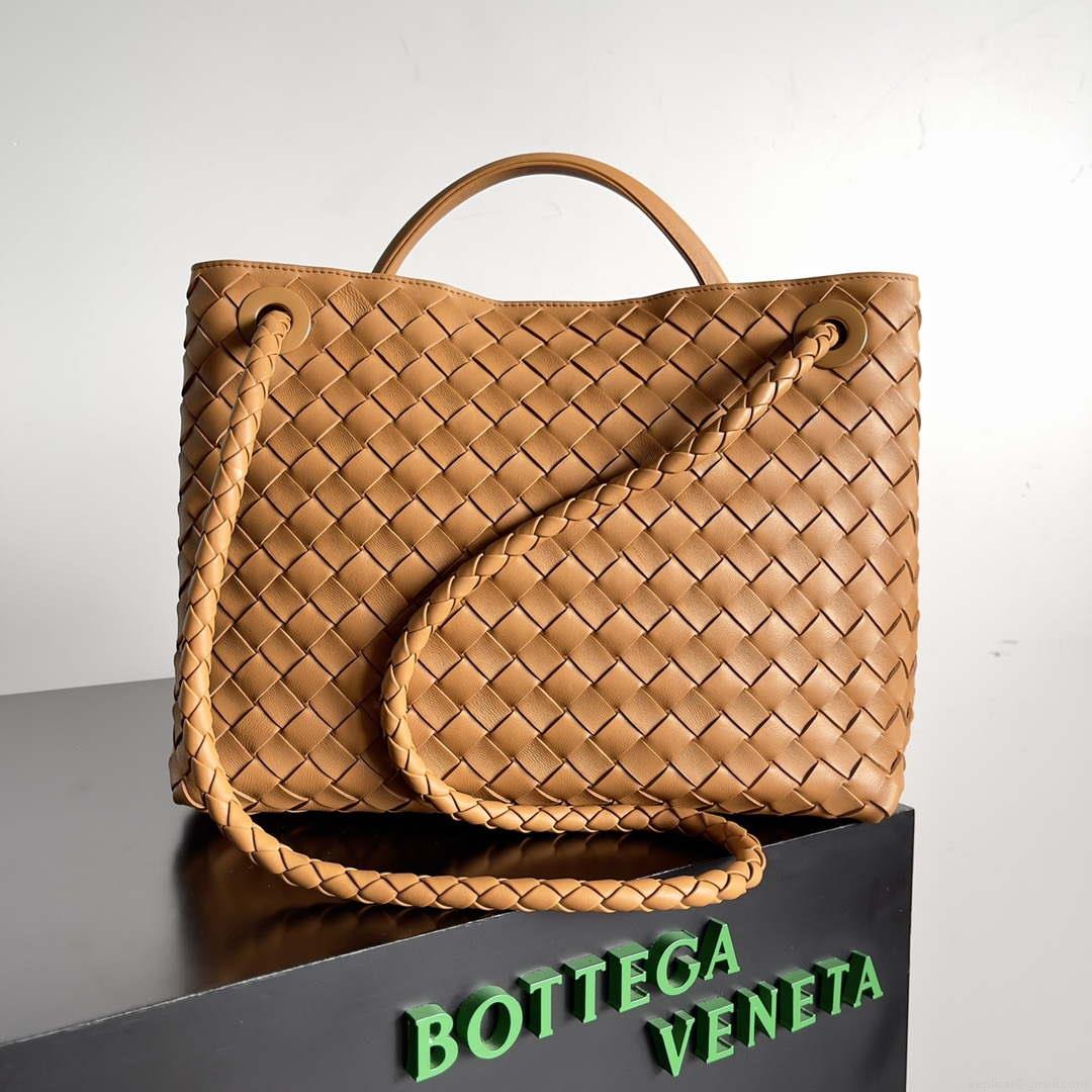 Bottega Veneta BV 743572 Medium Andiamo Tan