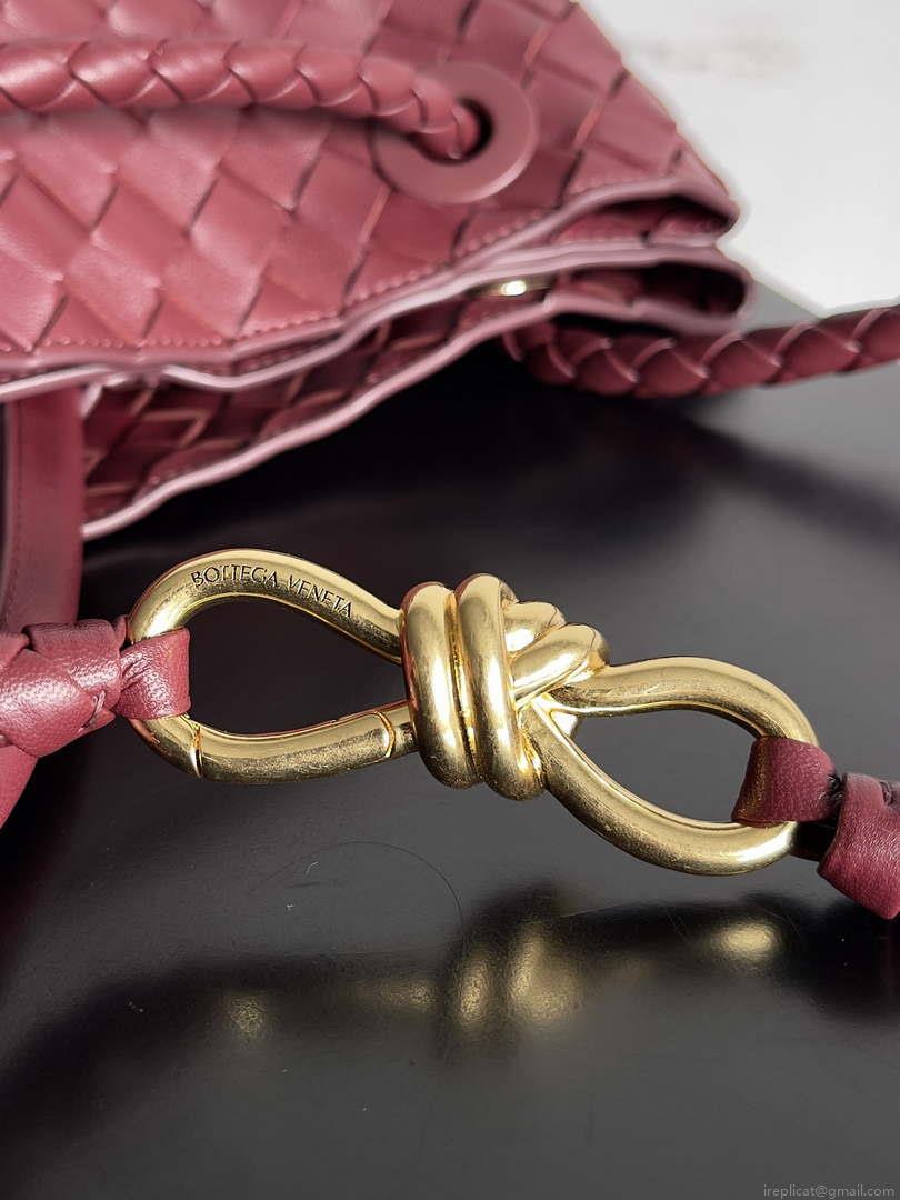 Bottega Veneta BV 743575 Large Andiamo Wine Red