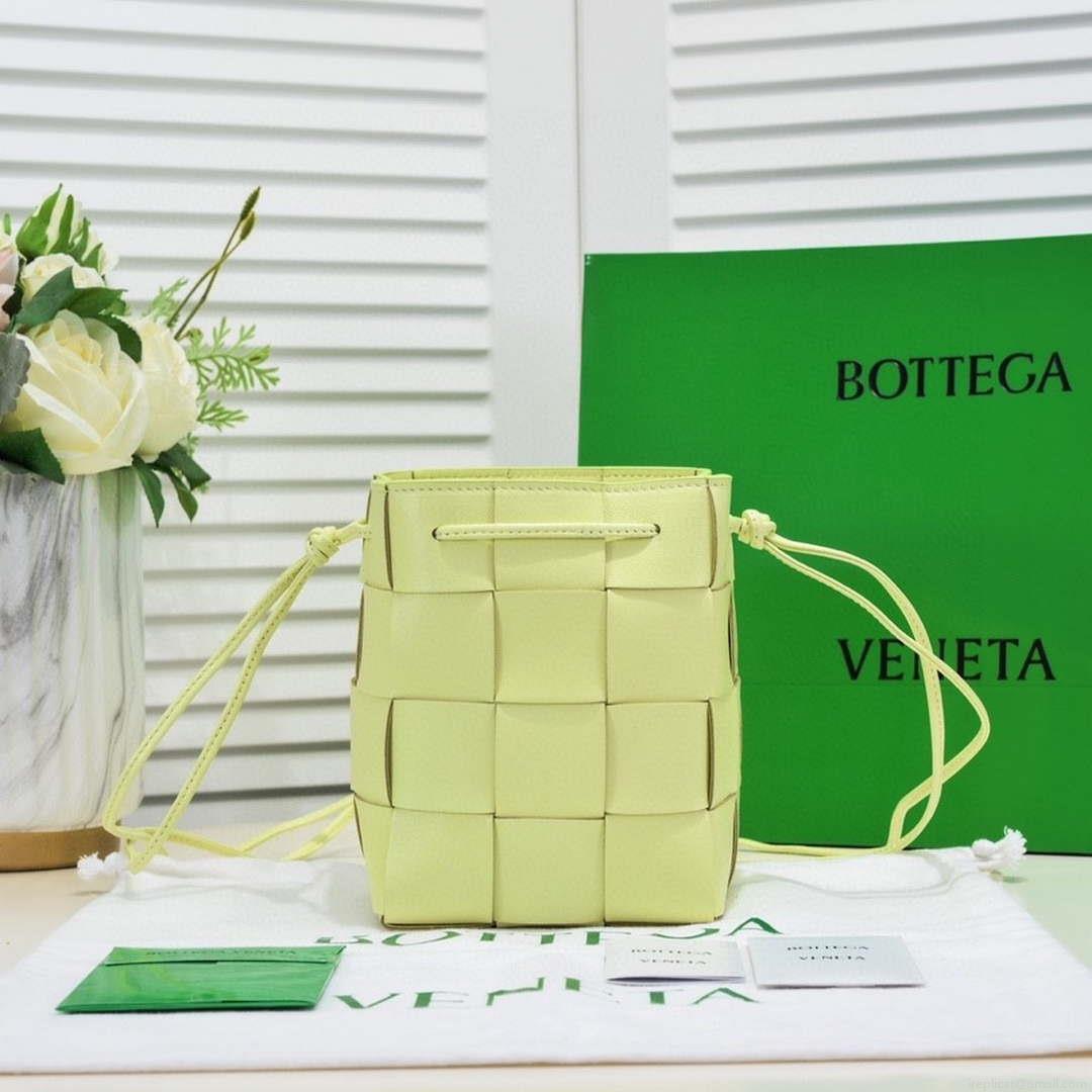 Bottega Veneta BV 680218 Small Cassette Cross-Body Bucket Yellow