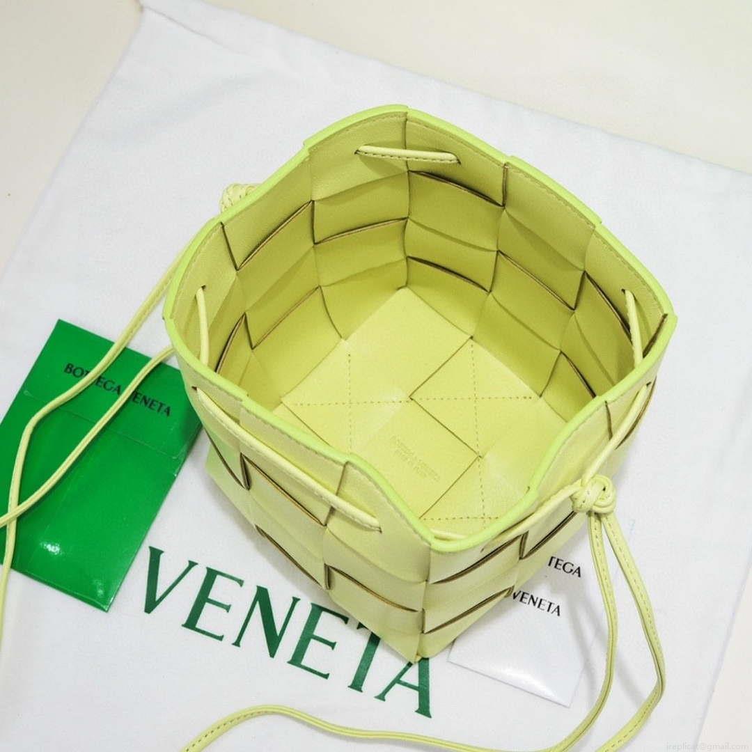 Bottega Veneta BV 680218 Small Cassette Cross-Body Bucket Yellow