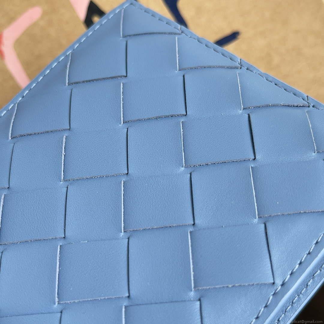Bottega Veneta BV 743211 Intrecciato Bi-Fold Wallet BV70053
