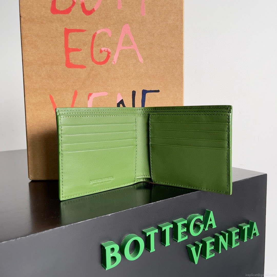 Bottega Veneta BV 743211 Intrecciato Bi-Fold Wallet BV70058