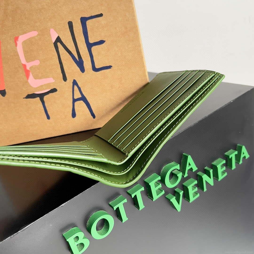 Bottega Veneta BV 743211 Intrecciato Bi-Fold Wallet BV70058