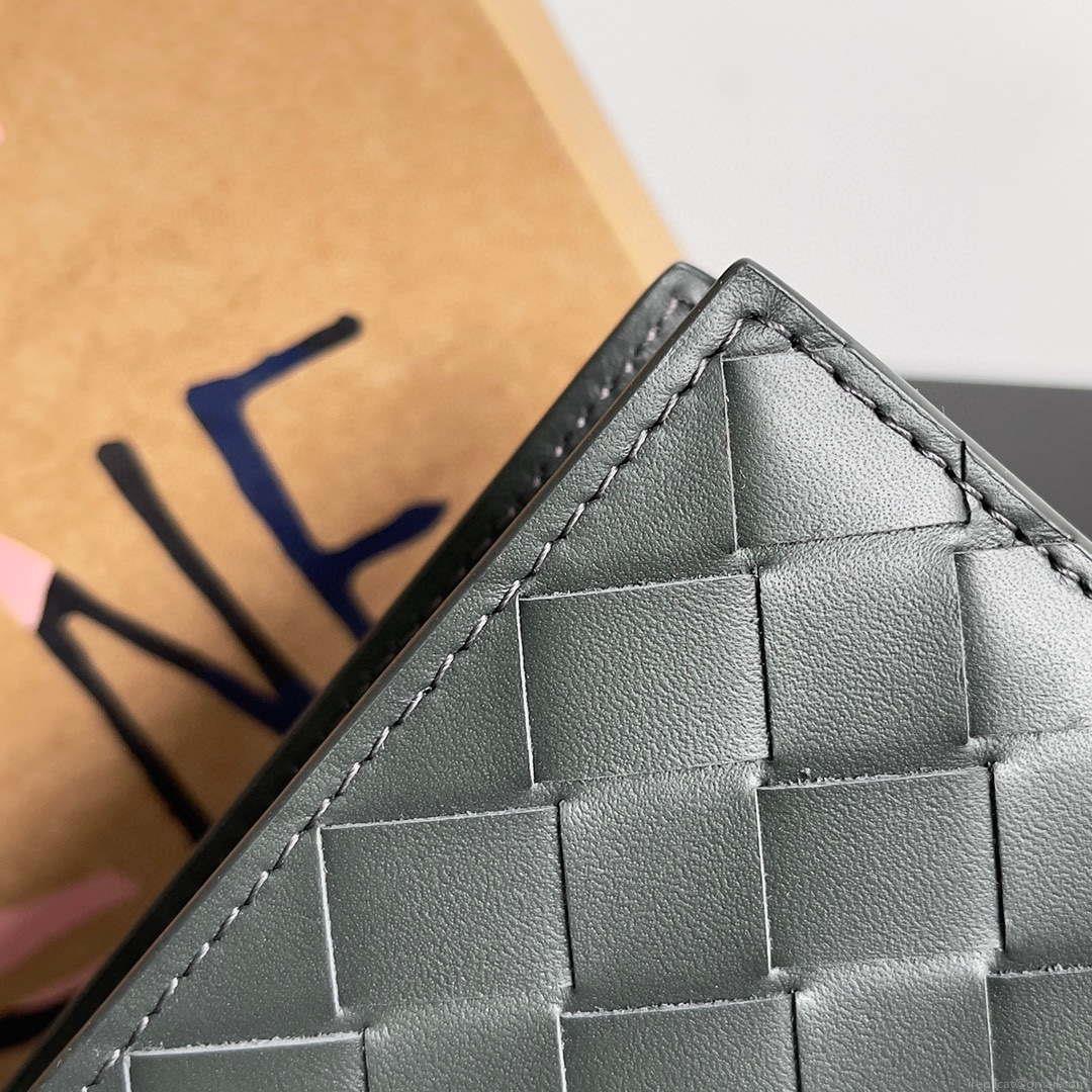 Bottega Veneta BV 743211 Intrecciato Bi-Fold Wallet BV70059