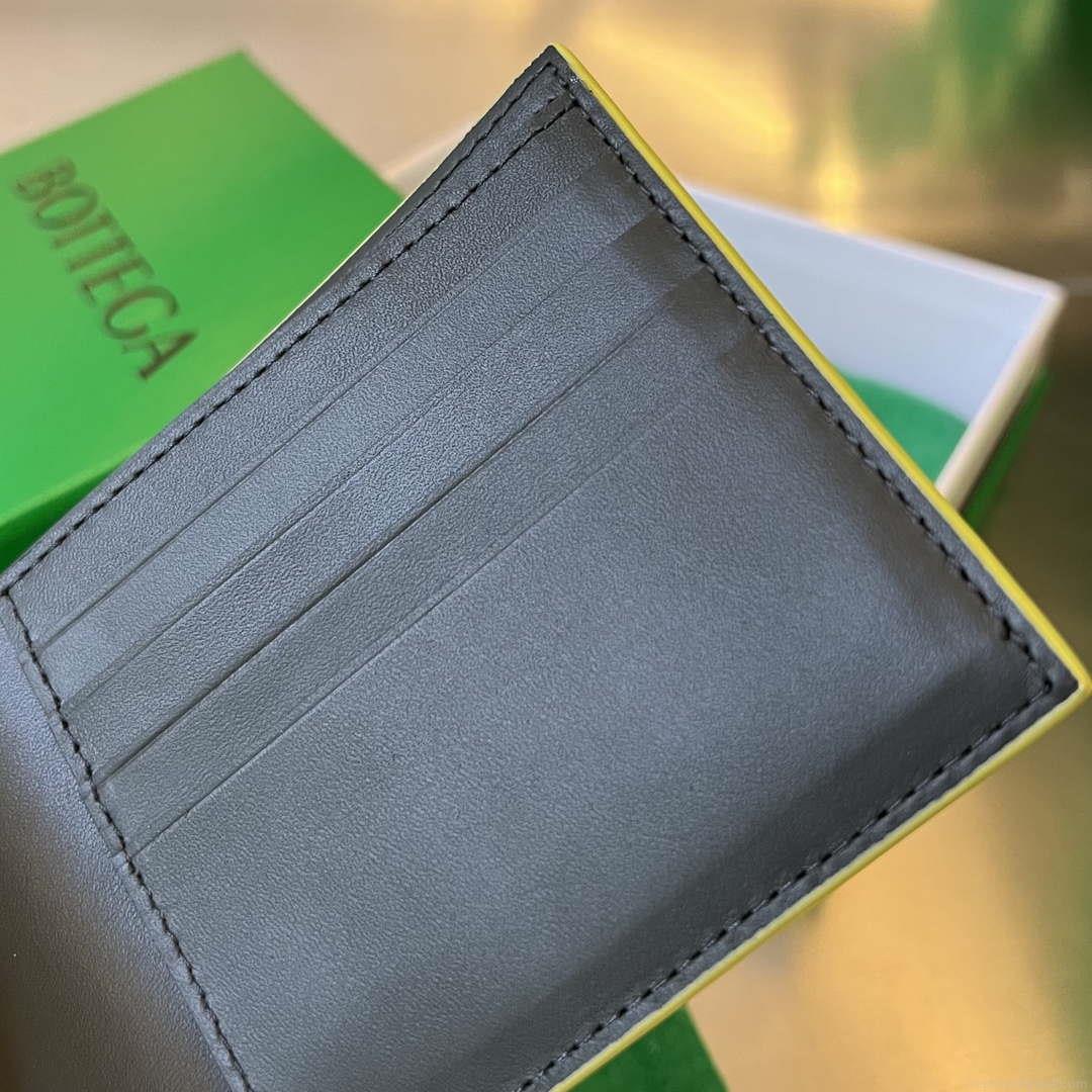 Bottega Veneta BV 743211 Intrecciato Bi-Fold Wallet BV70060