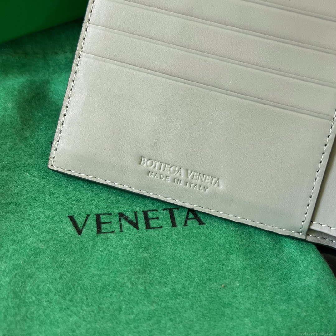 Bottega Veneta BV 743211 Intrecciato Bi-Fold Wallet BV70063