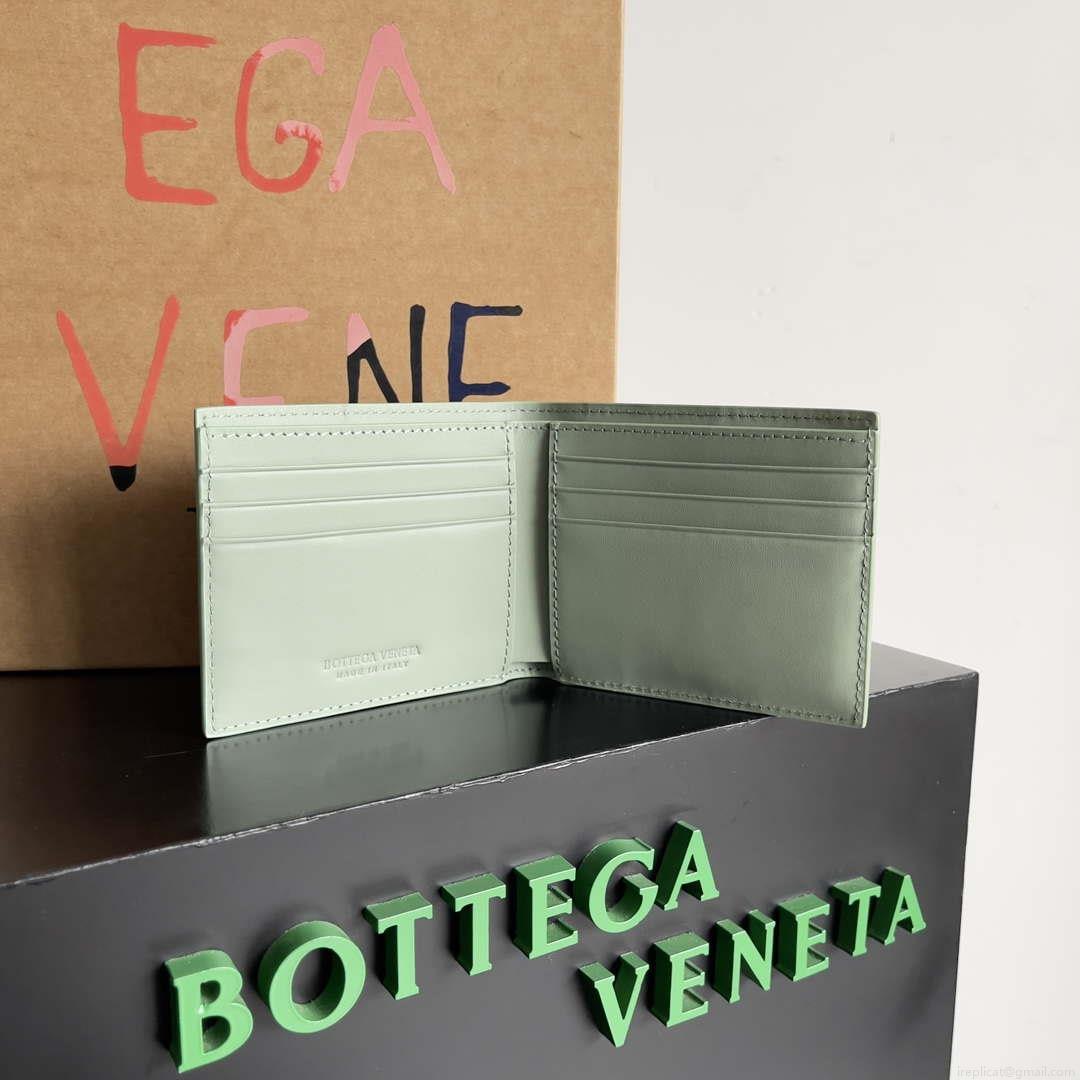 Bottega Veneta BV 740261 Bi-Fold Wallet With Coin Purse BV70077