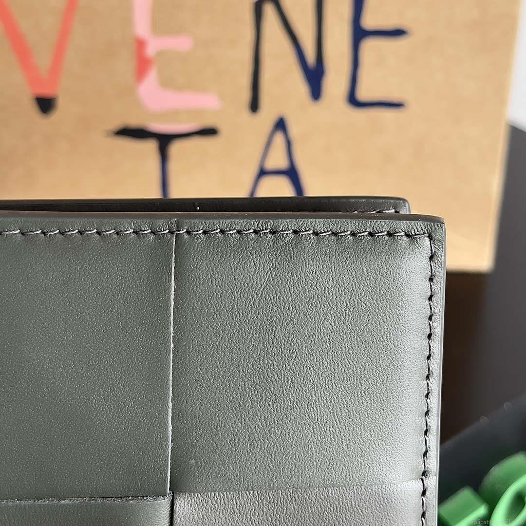 Bottega Veneta BV 740261 Bi-Fold Wallet With Coin Purse BV70079