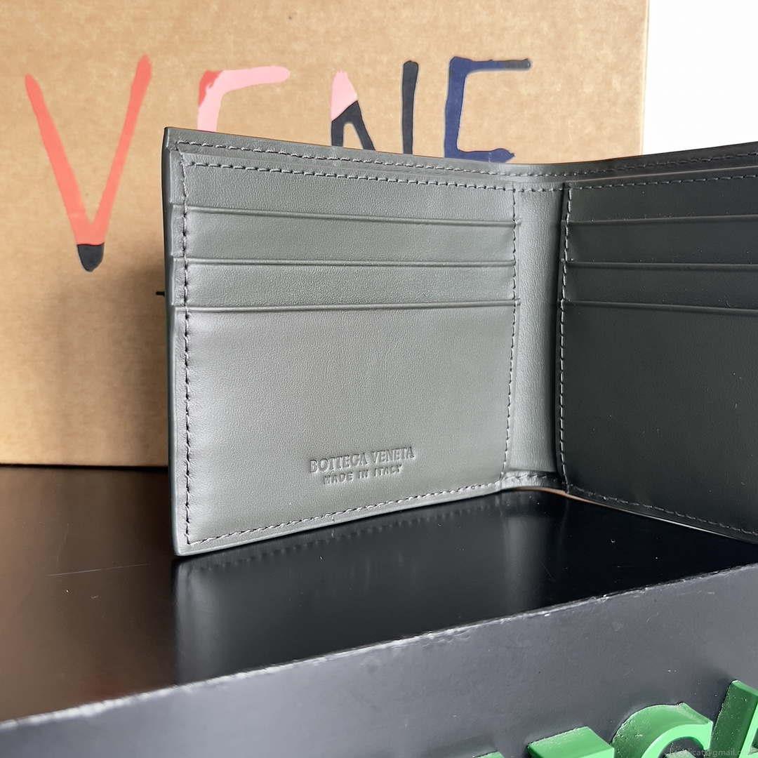 Bottega Veneta BV 740261 Bi-Fold Wallet With Coin Purse BV70079