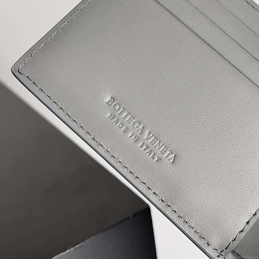 Bottega Veneta BV 740261 Bi-Fold Wallet With Coin Purse BV70080