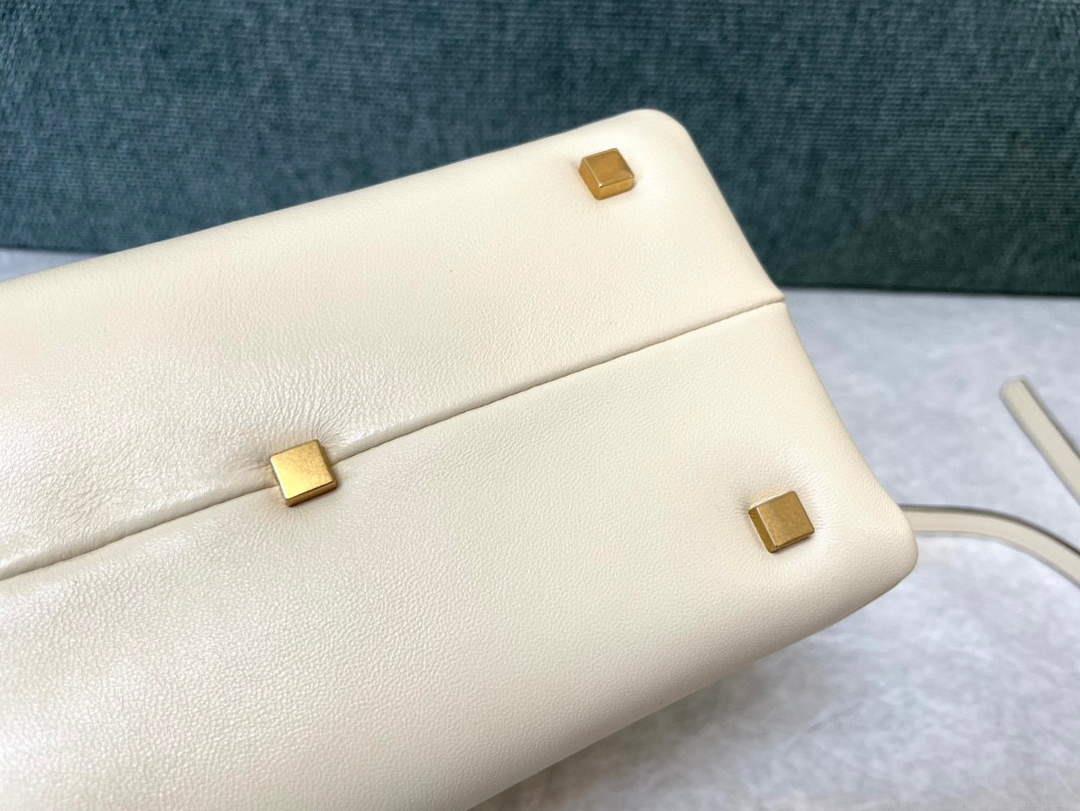 Valentino Small One Stud Nappa Handbag in lambskin V1186 Beige