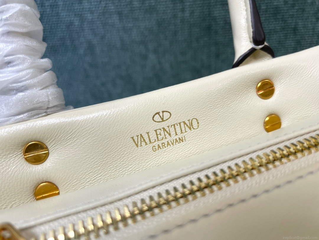 Valentino Small One Stud Nappa Handbag in lambskin V1186 Beige