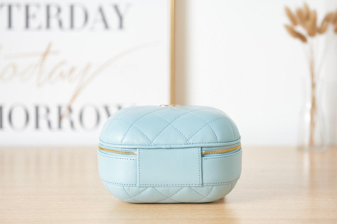Chanel Small Vanity Case Lambskin gold-tone metal AS3066 Blue