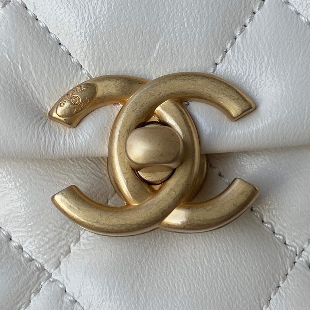 Chanel Mini Flap Bag Lambskin Gold-Tone Metal AS3205 White