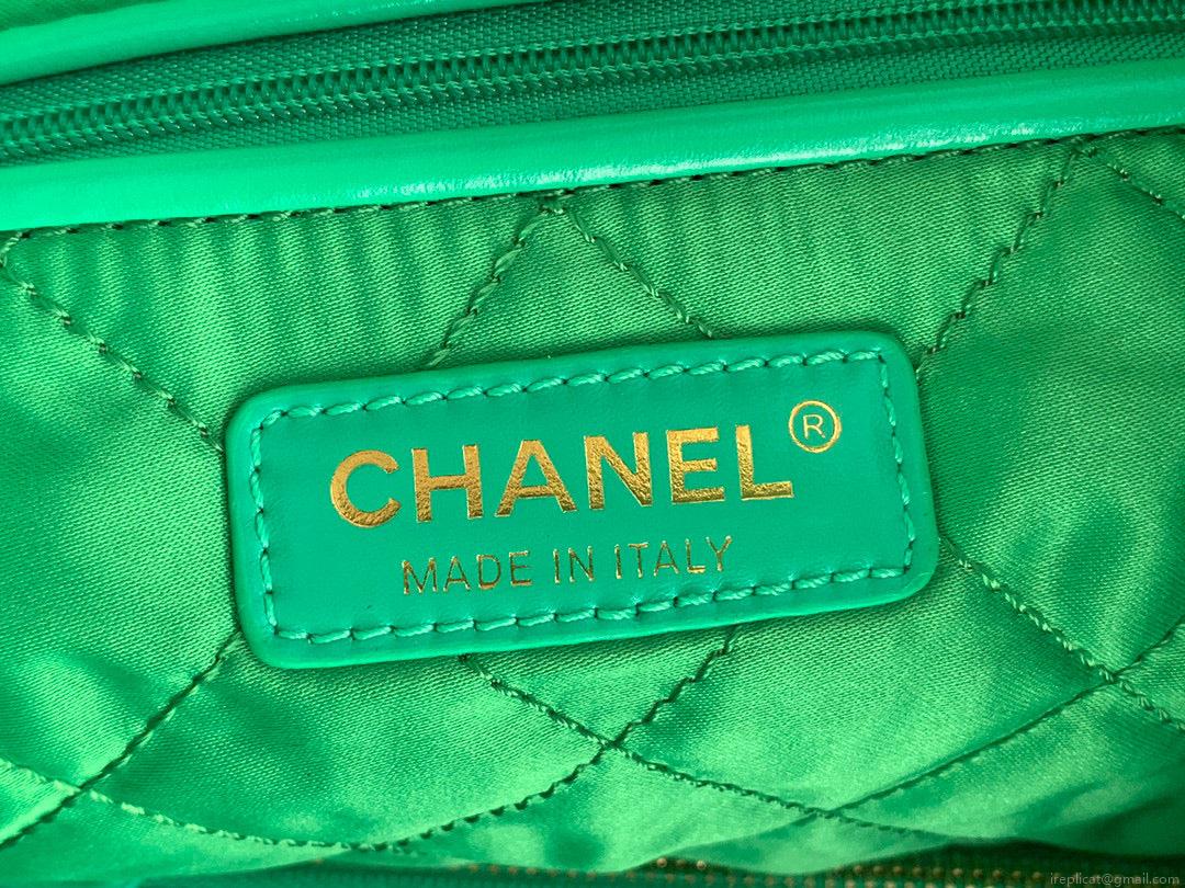 Chanel 22 Large Handbag Shiny Calfskin Gold-Tone Metal AS3262 Green