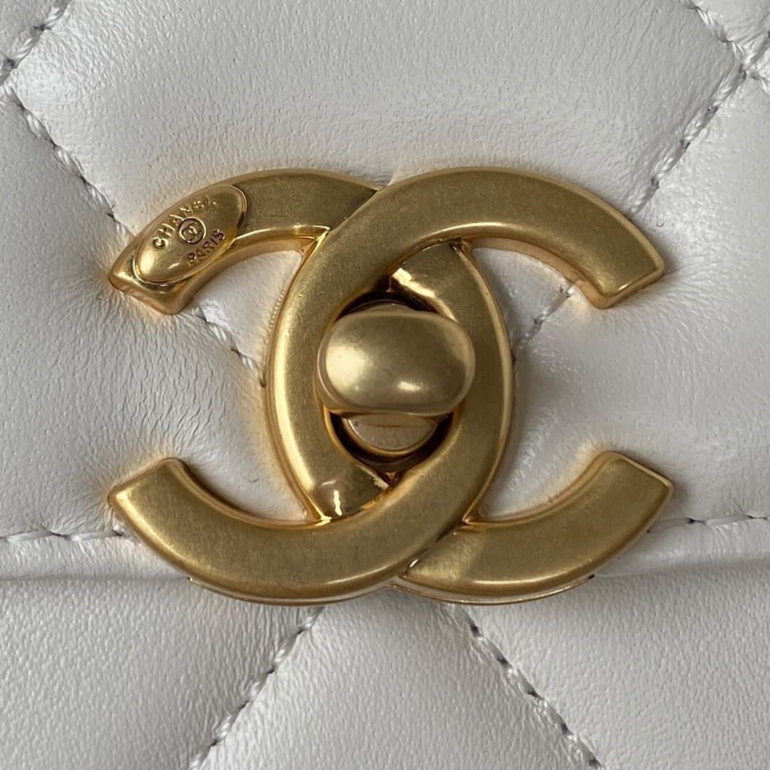 Chanel Mini Flap Bag Lambskin AS3239 white