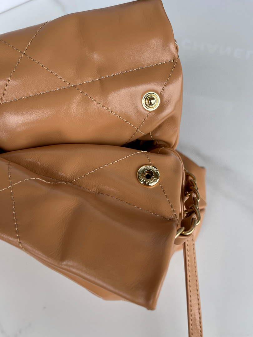 Chanel 22 Handbag AS3261 Shiny Calfskin Gold-Tone Metal Camel