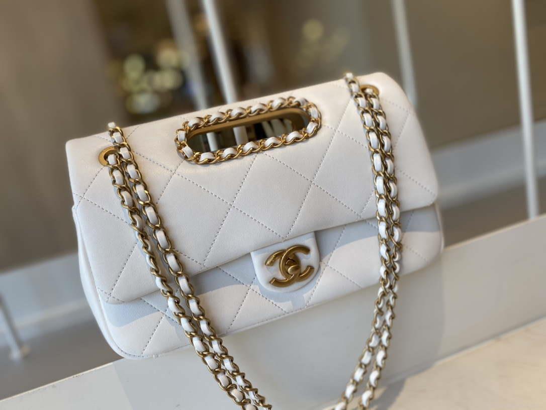 Chanel AS1466 Chanel White small flap Bag Lambskin B02345
