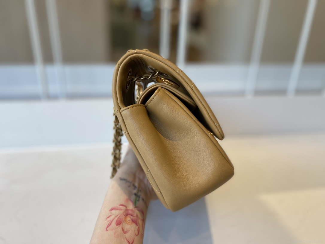 Chanel AS1466 Chanel Brown small flap Bag Lambskin B02345