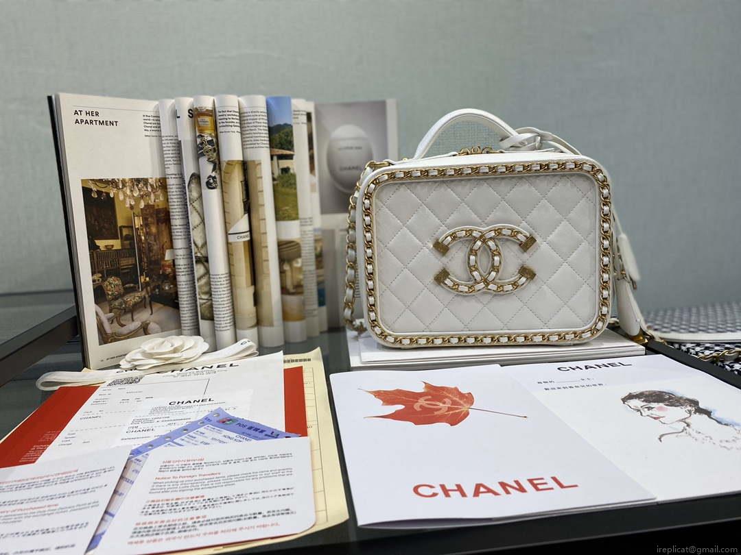 Chanel CC Filigree Vanity Case Bag Grained Calfskin A93343 White