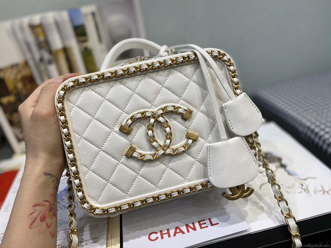 Chanel CC Filigree Vanity Case Bag Grained Calfskin A93343 White