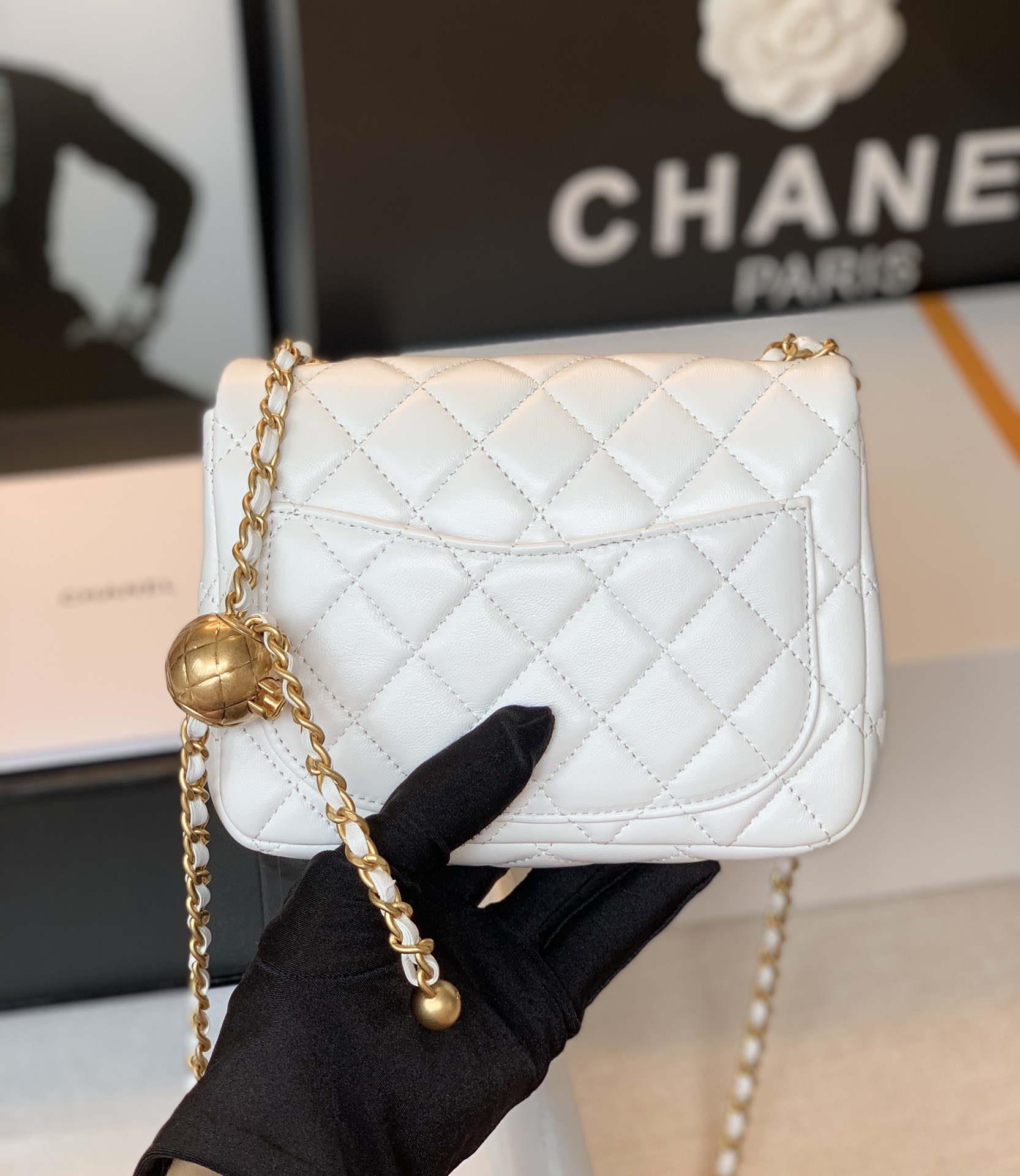 Chanel As1786 Flap Bag NA106 Shoulder Handbag B02916 Lambskin White