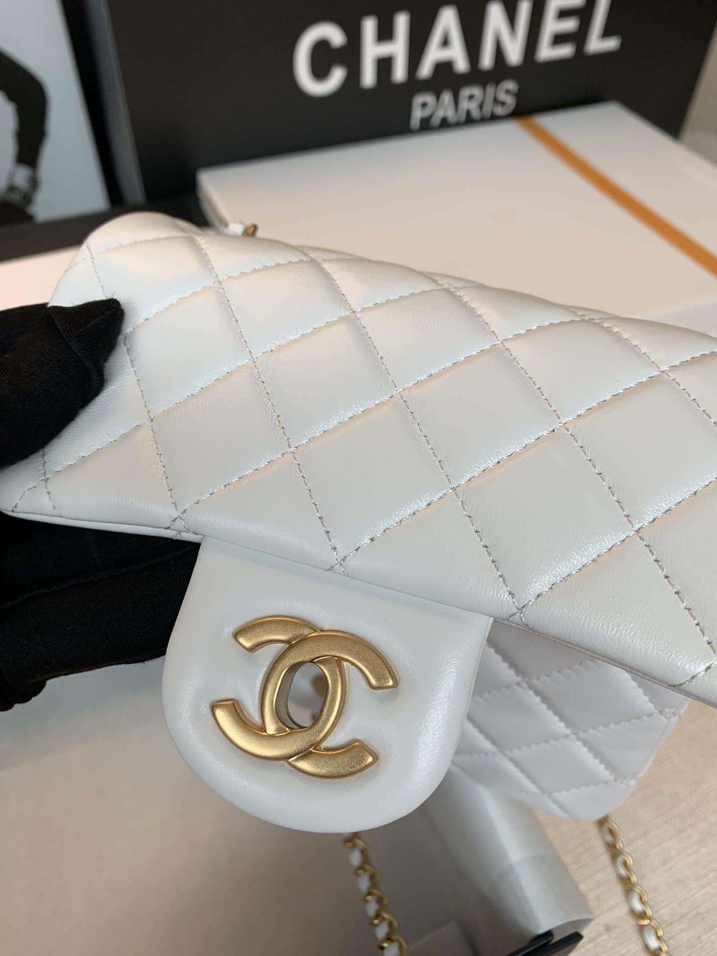 Chanel As1786 Flap Bag NA106 Shoulder Handbag B02916 Lambskin White