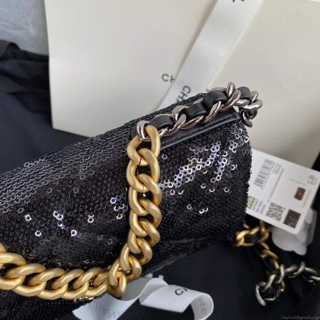 Chanel AP0250 Chanel 19 wallet on chain shiny Lambskin Beads Black