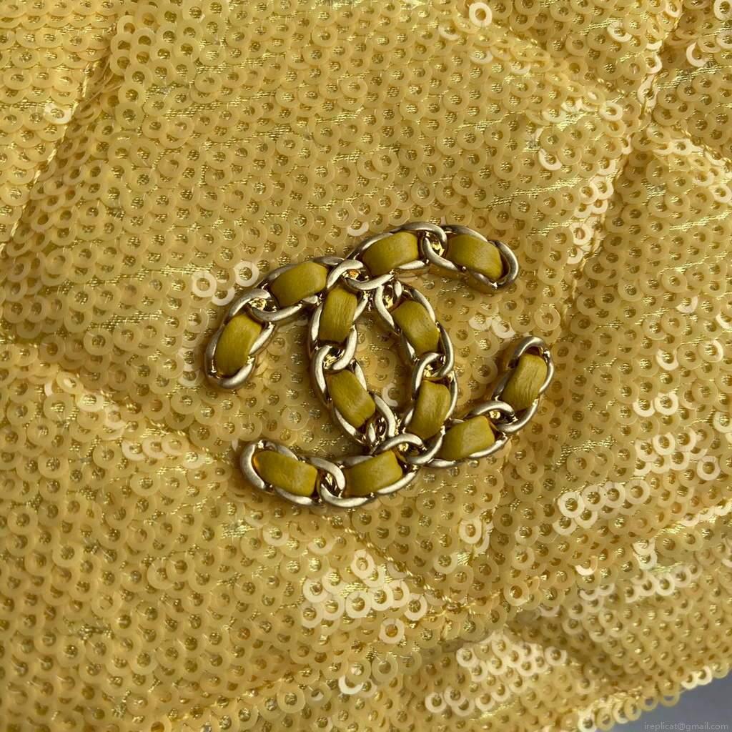 Chanel AP0250 Chanel 19 wallet on chain shiny Lambskin Beads Yellow
