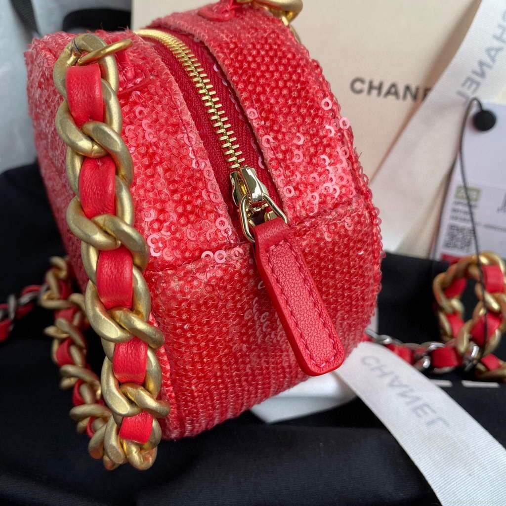 Chanel AP0945 chanel 19 clutch with chain Lambskin Beads Red