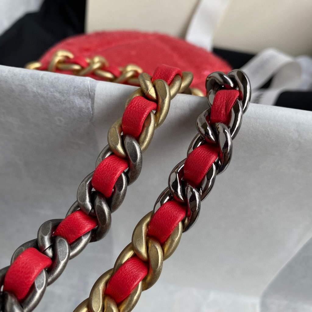 Chanel AP0945 chanel 19 clutch with chain Lambskin Beads Red