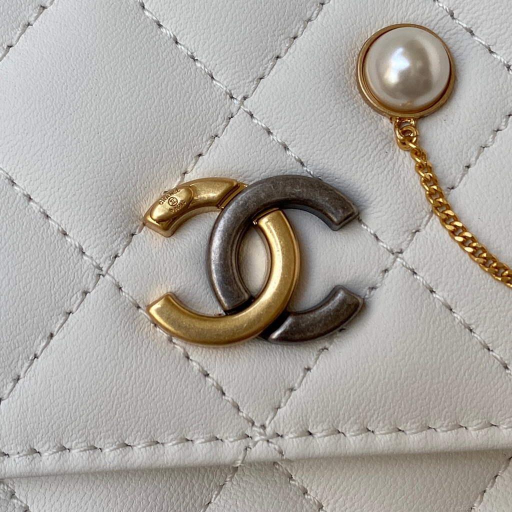 Chanel AP2508 Wallet On Chain Lambskin Shoulder Bag White