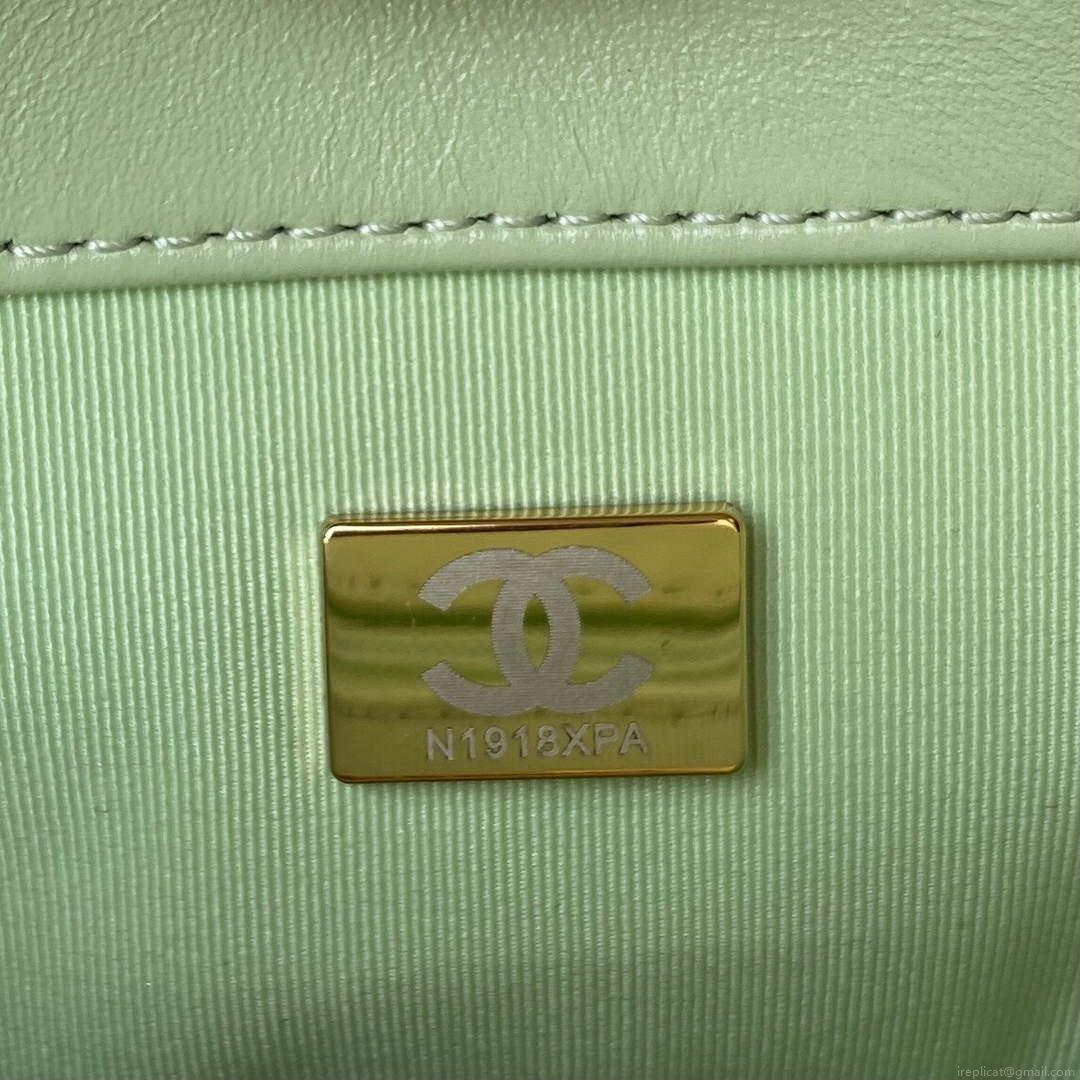 Chanel As1160 Chanel 19 Handbag Flap Lambskin B04852 94305 Green Gold