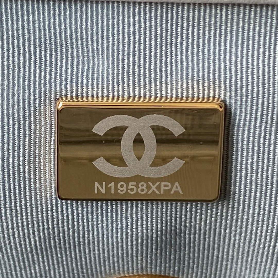 Chanel AS1161 Chanel 19 Large Flap Bag Lambskin B05179 Grey Gold