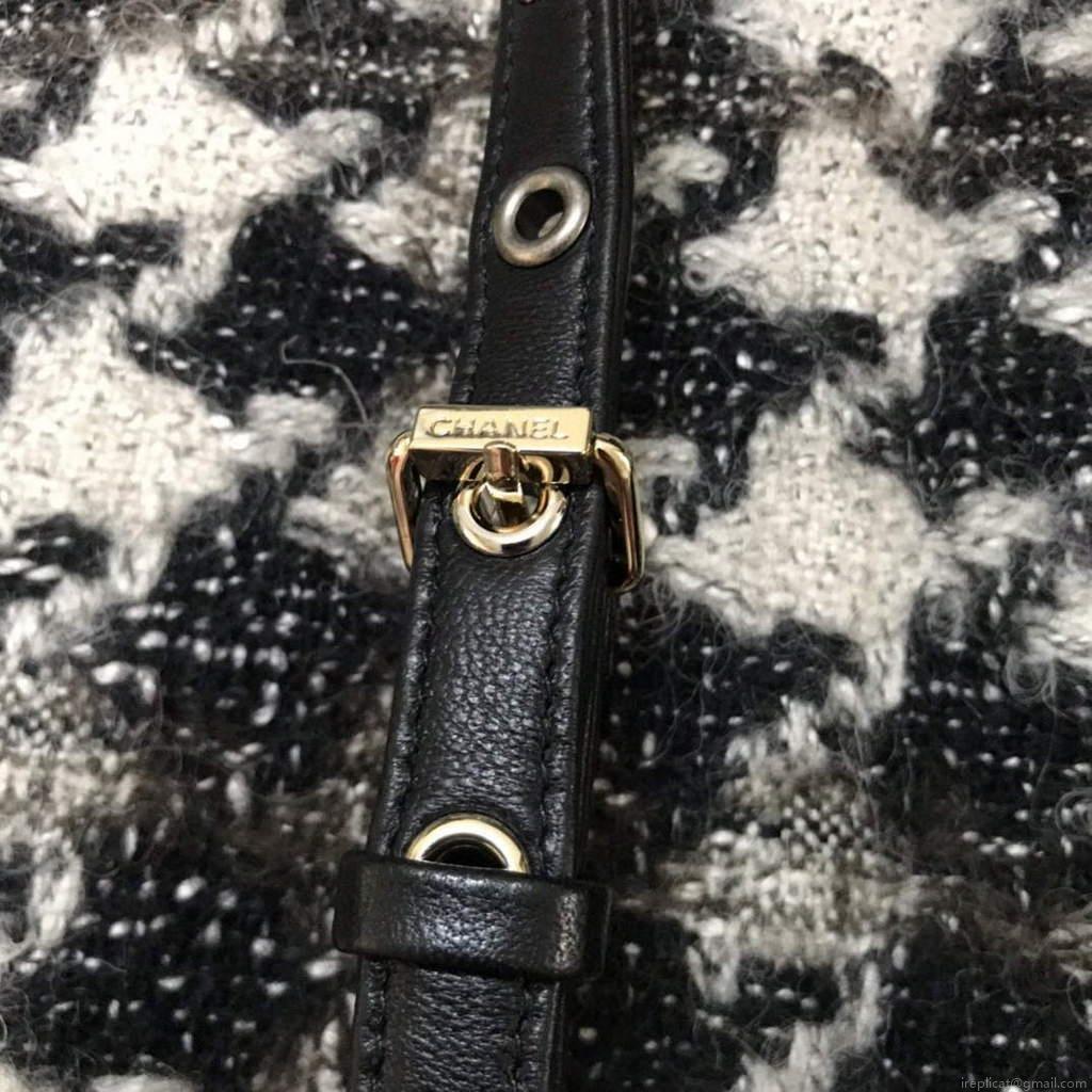 Chanel A68046 Chanel Mini Flap bag Lambskin Black