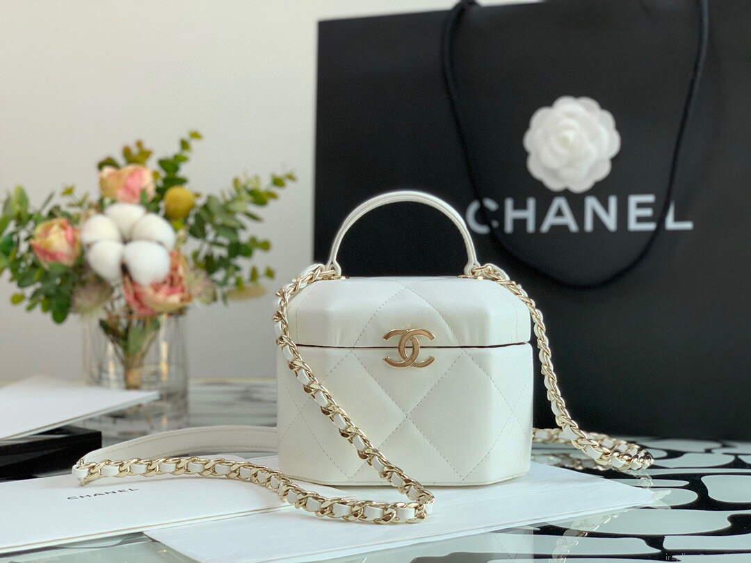 Chanel A99077 Vanity With Chain Lambskin Gold Tone White