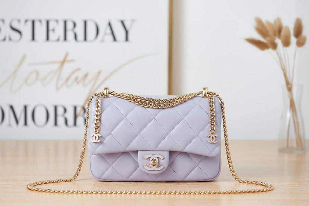 Chanel AS3114 Flap Bag Lambskin Light Purple