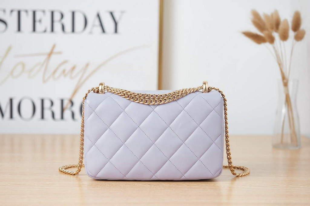 Chanel AS3114 Flap Bag Lambskin Light Purple