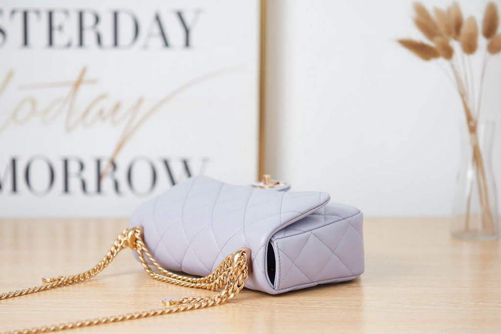 Chanel AS3114 Flap Bag Lambskin Light Purple