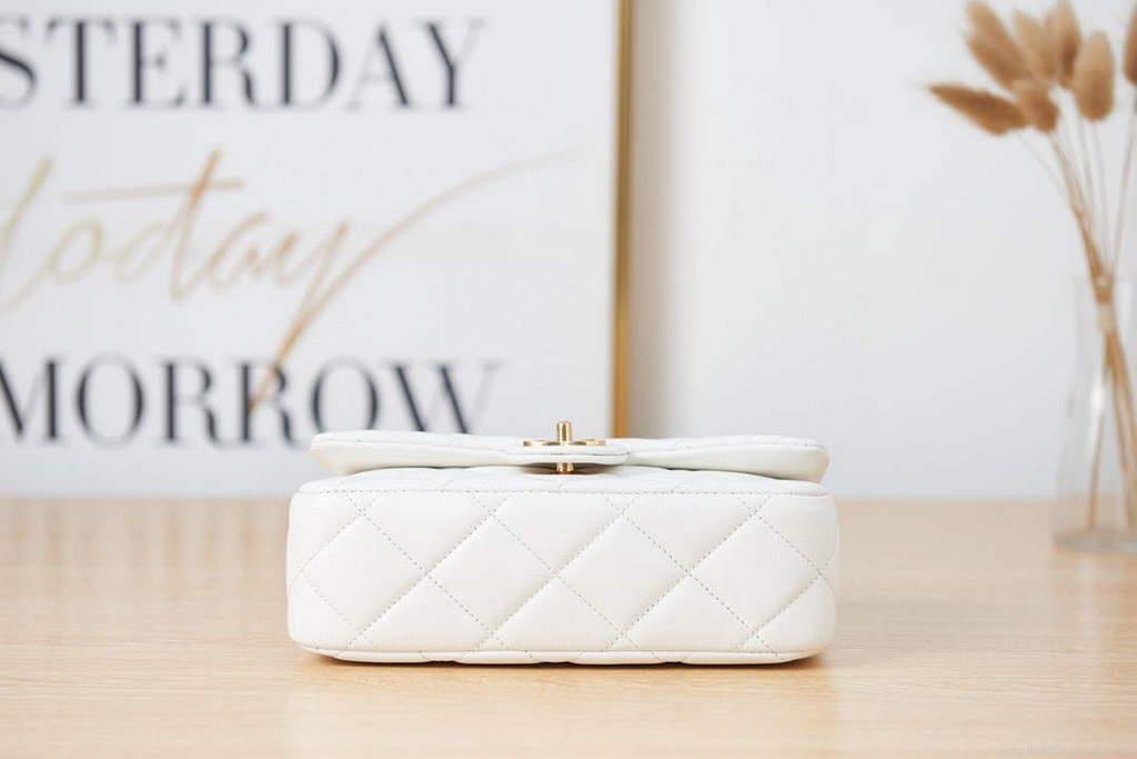 Chanel AS3114 Flap Bag Lambskin White